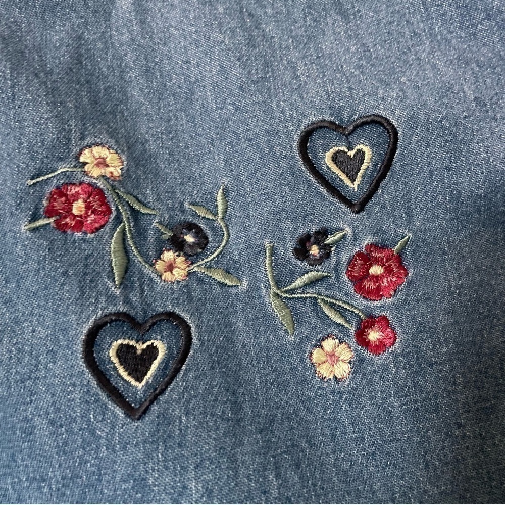 Vintage denim embroidered Heart floral western Cottagecore button down size s   - Picture 4 of 9